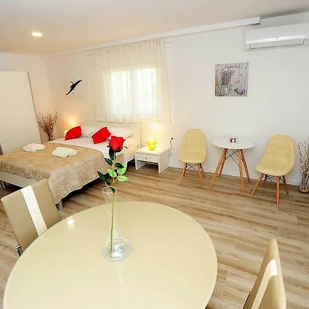 Cavka Apartment Zadar