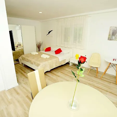 Apartment Cavka *